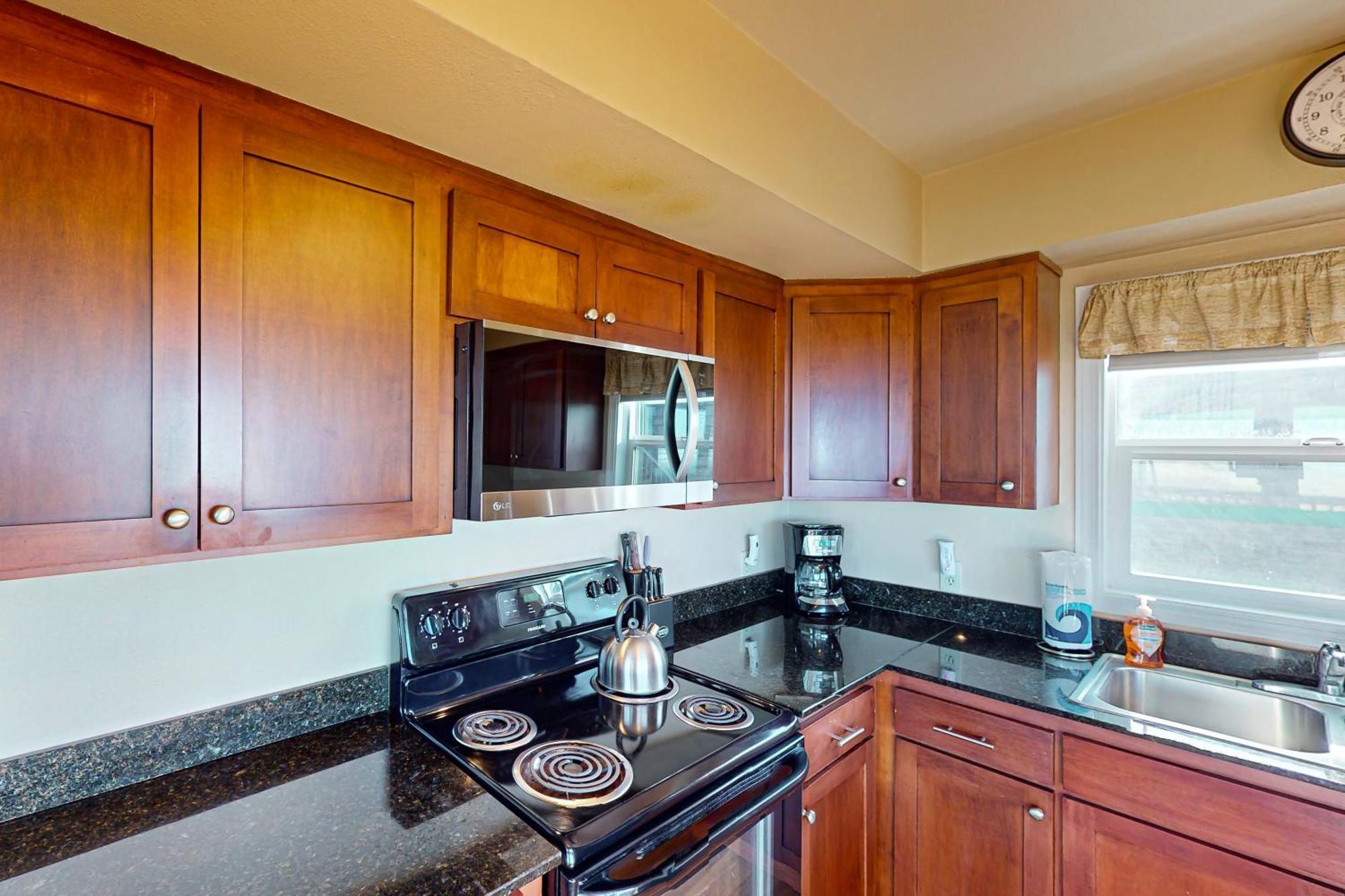 Getaway Oceanfront Lodging Rockaway Beach Exterior photo