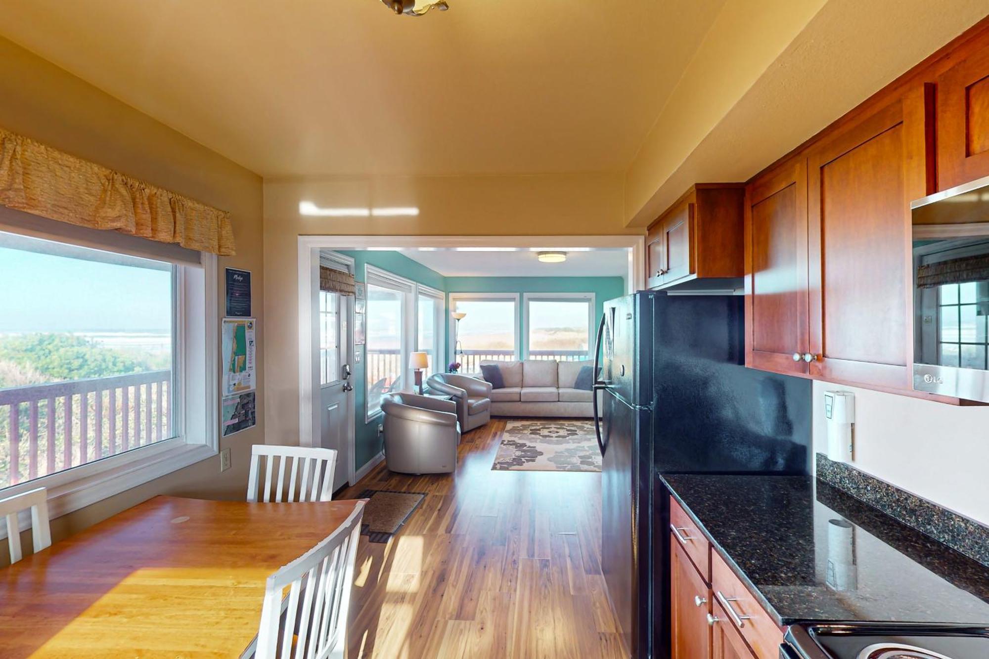 Getaway Oceanfront Lodging Rockaway Beach Exterior photo