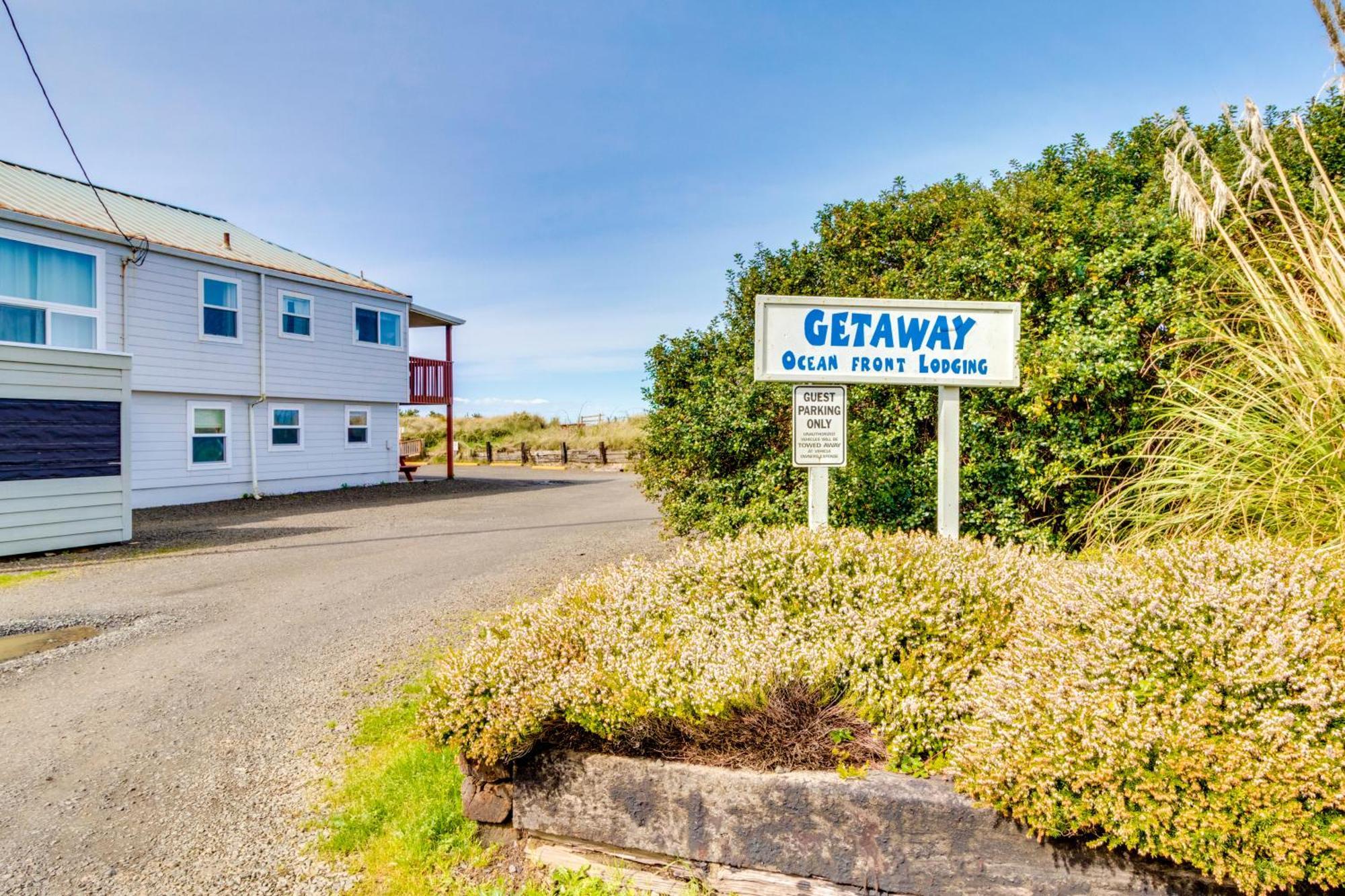 Getaway Oceanfront Lodging Rockaway Beach Exterior photo