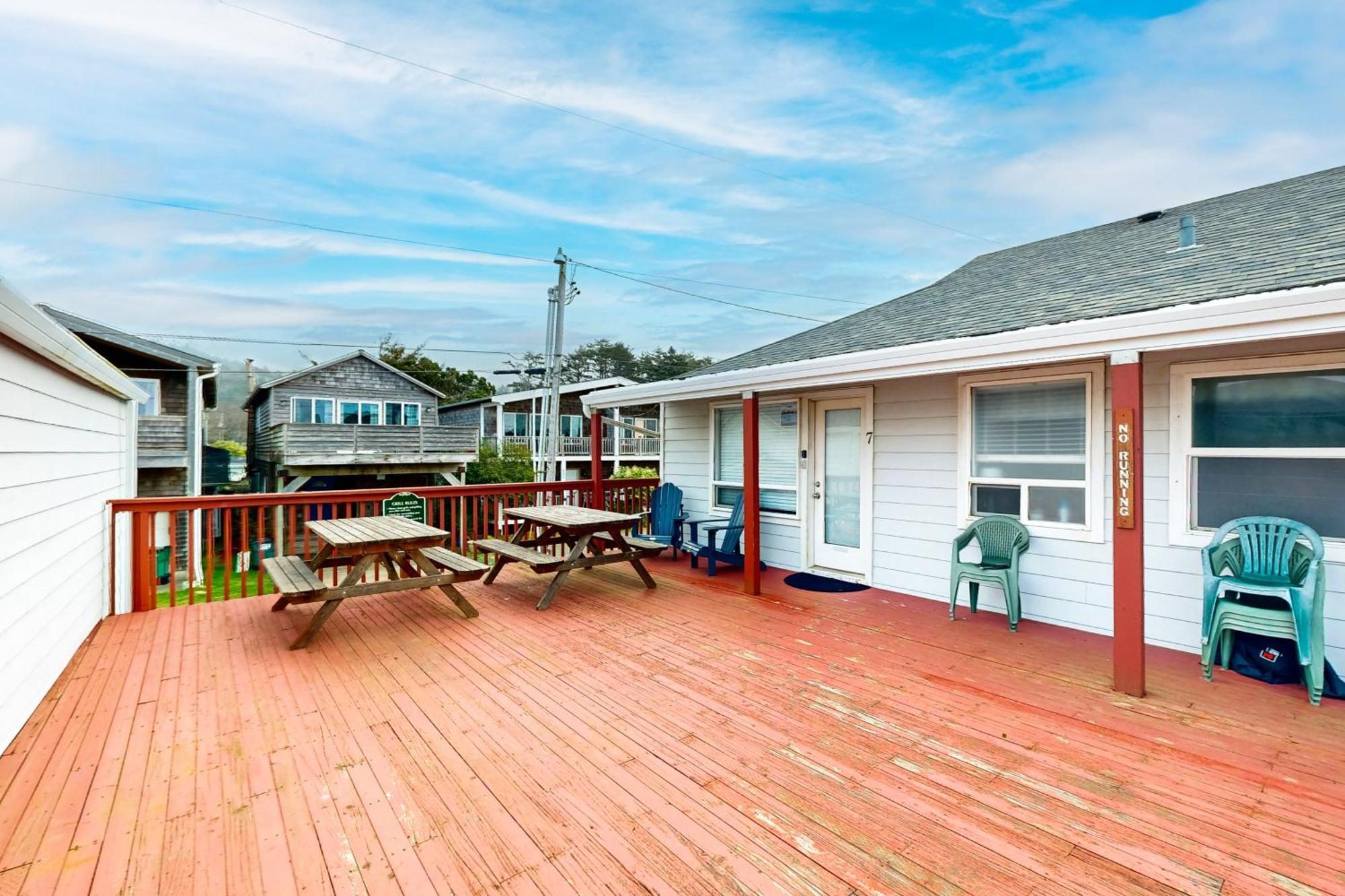 Getaway Oceanfront Lodging Rockaway Beach Room photo