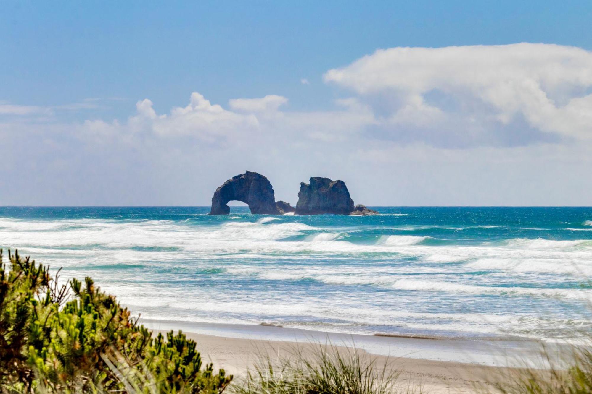 Getaway Oceanfront Lodging Rockaway Beach Room photo